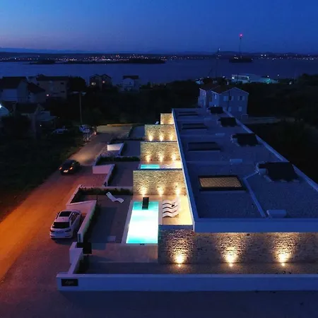 Lea - Home4you Villa