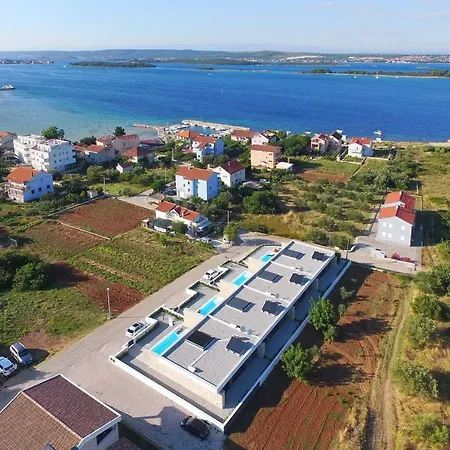 Lea - Home4you * Kraj
