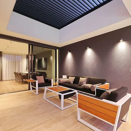 Lea - Home4you Villa